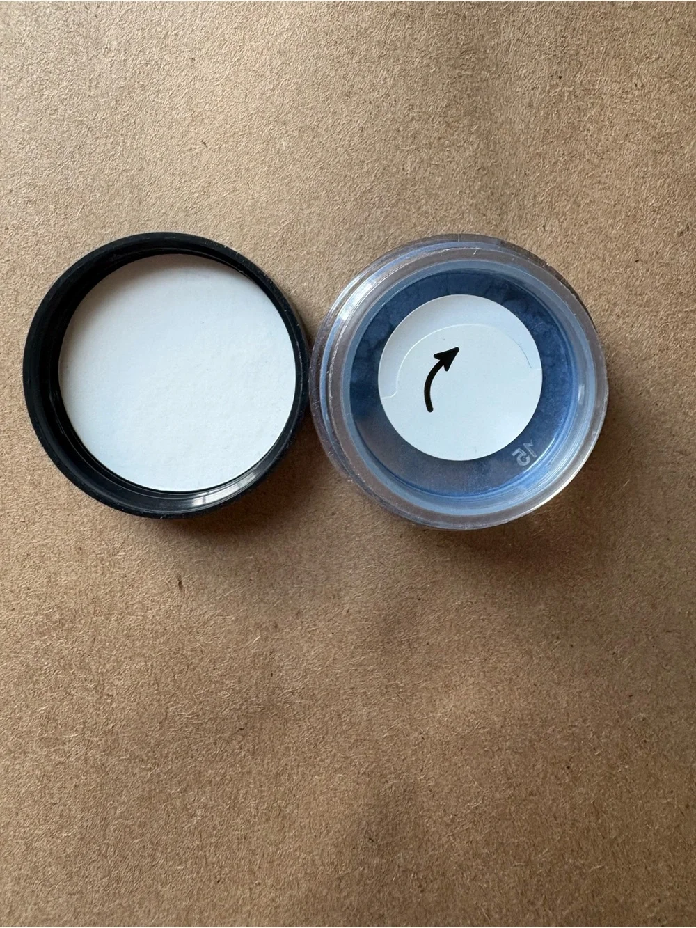 bareMinerals “Beam” Intense Blue loose Eyeshadow